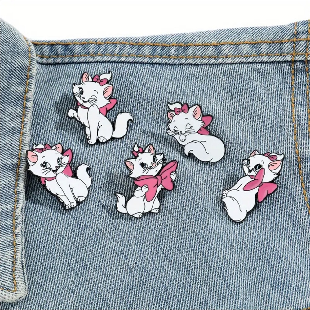 Disney’s The Aristocats Marie Pins, Disney’s The Aristocats Marie Backpack Pins